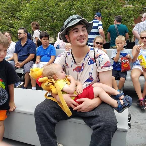 Meet your Posher, Tyler - Picture 1 of 1